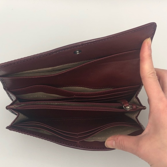 CLASSIC BURGUNDY RED BURBERRY WALLET - Picture 7 of 14